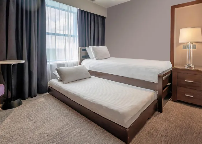 Sandman Signature London Gatwick Hotel